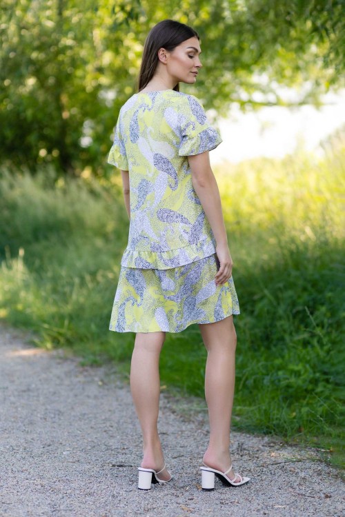 Żółta sukienka w drobny wzór (1).jpg