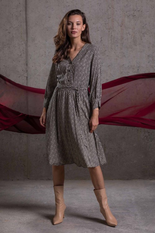 Czarno-kremowa rozkloszowana sukienka (1).jpg