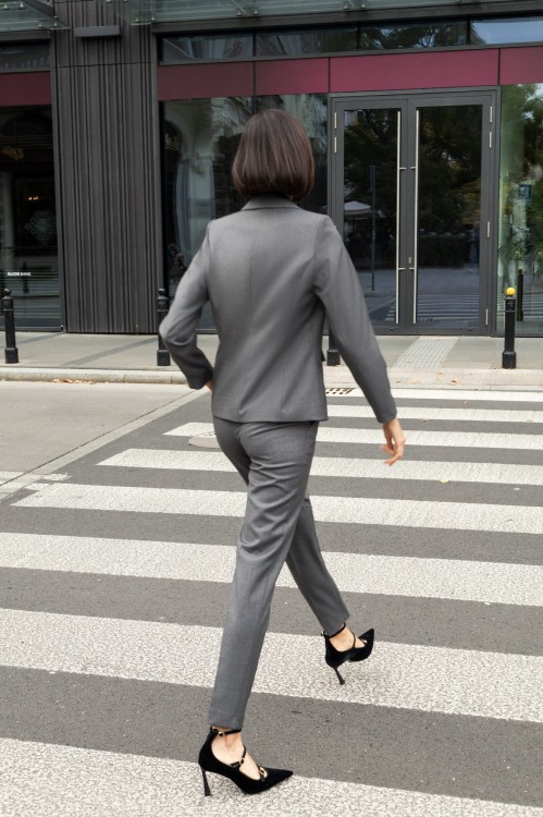 Klasyczny szary żakiet  2