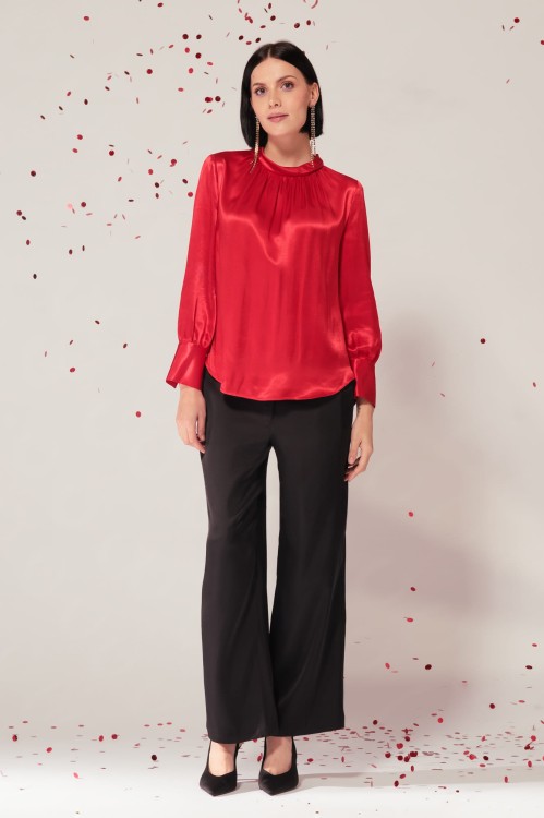 Czerwona satynowa bluzka 1