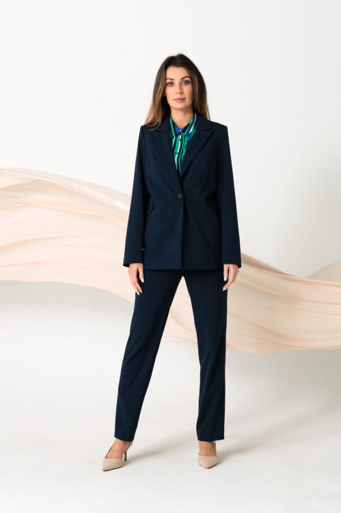 Przedłużany żakiet w kolorze granatowym (2).jpg