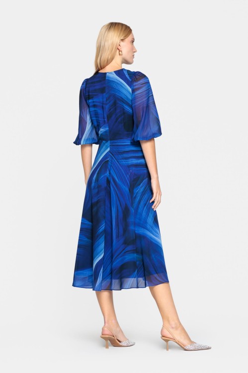 Rozkloszowana szafirowa sukienka (1).jpg