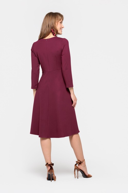 Rozkloszowana sukienka w kolorze bordowym (4).jpg