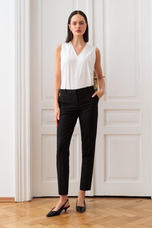 Czarne klasyczne spodnie 2.jpg